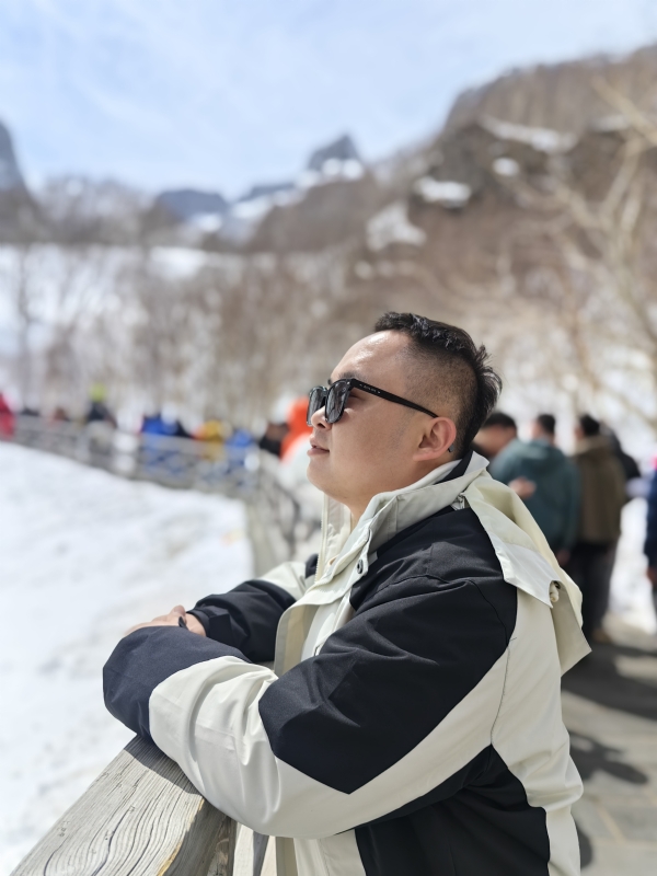 小龙的第一张照片--沈阳闪婚服务中心